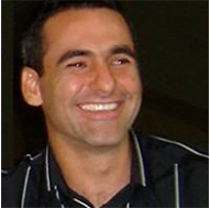 Dr. Ari Lazzarotti